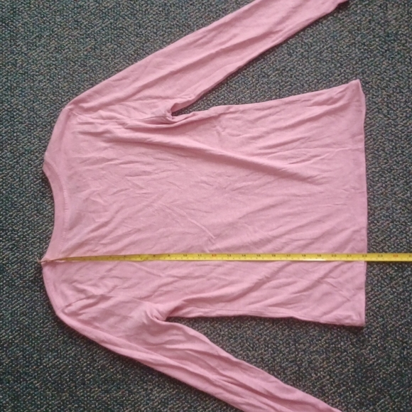 Heathered pink long sleeve shirt crew neck size small *flawed* - Picture 13 of 15
